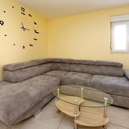 Apartment Naomi Bibinje